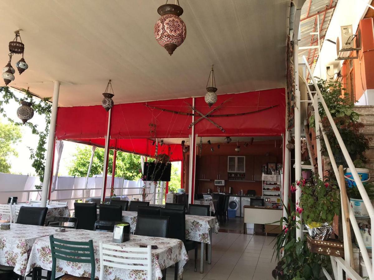 Hotel Zuemruet Pansiyon *