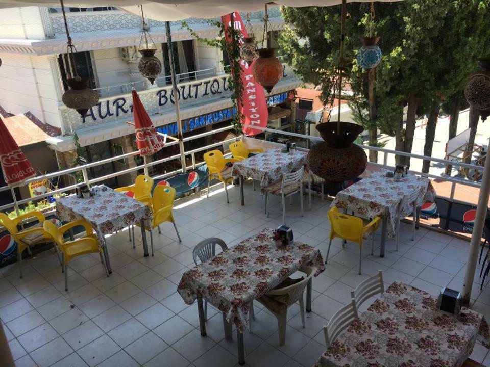 Zuemruet Pansiyon Side