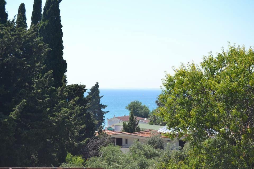 Zuemruet Pansiyon