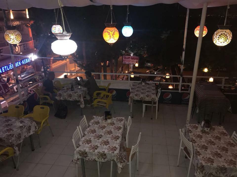 Hotel Zuemruet Pansiyon *